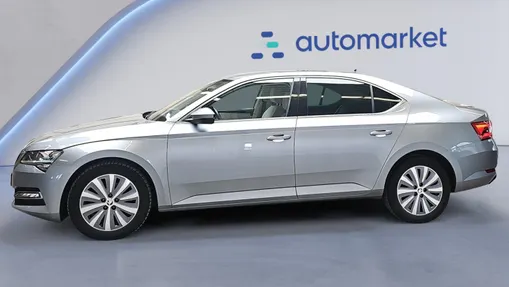 SKODA Superb Superb 2.0 TDI SCR Style