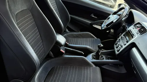 VOLKSWAGEN Scirocco -