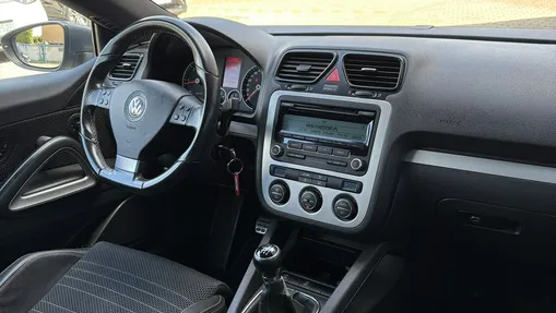 VOLKSWAGEN Scirocco -