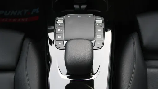 MERCEDES-BENZ CLA CLA 200 d 8G-DCT