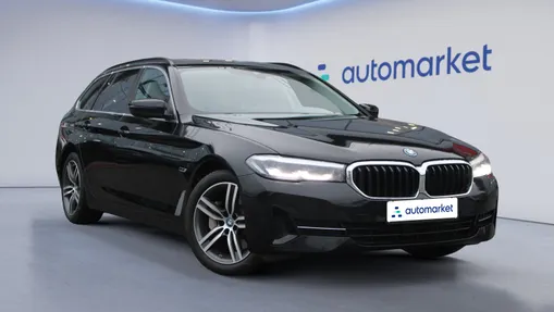 BMW Seria 5 530e xDrive Luxury Line aut