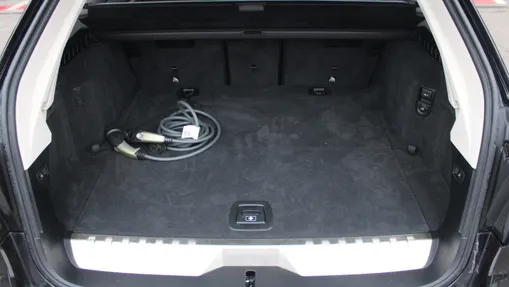 BMW Seria 5 530e xDrive Luxury Line aut