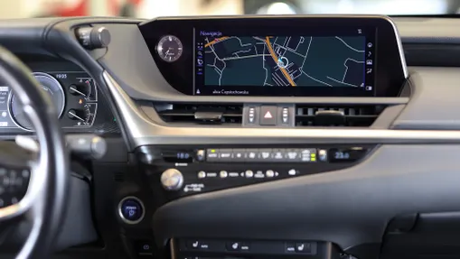 LEXUS ES ES 300h Business Edition +