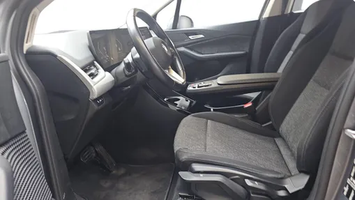 BMW Seria 2 218i aut