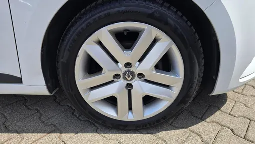 RENAULT Clio Clio 1.0 TCe Equilibre LPG