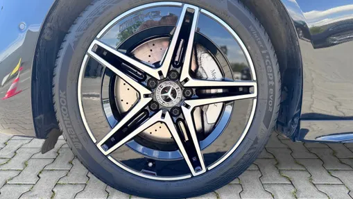 MERCEDES-BENZ C Klasa C 300 e PHEV AMG