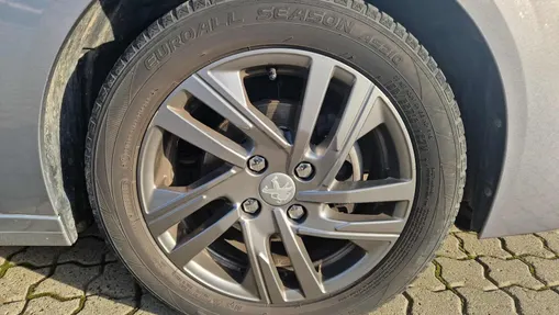 PEUGEOT 208 208 1.2 PureTech Active S&S