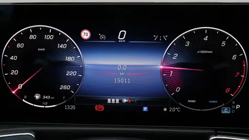 MERCEDES-BENZ GLB GLB 200 mHEV AMG Line 7G-DCT