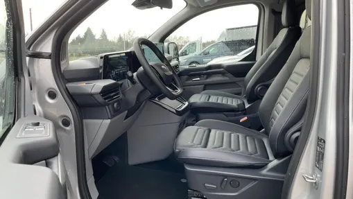 FORD Tourneo Custom Tourneo Custom 2.0 EcoBlue 320 L2 Titanium aut Nowy