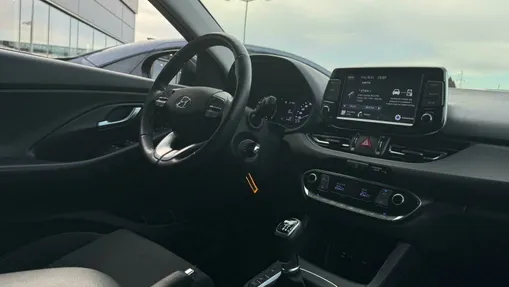 HYUNDAI i30 i30 1.0 T-GDI Smart