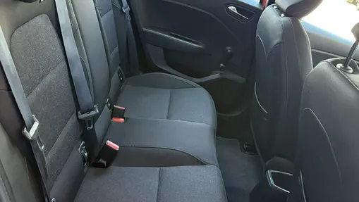 RENAULT Clio -