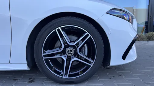 MERCEDES-BENZ A Klasa A 200 AMG Line 7G-DCT
