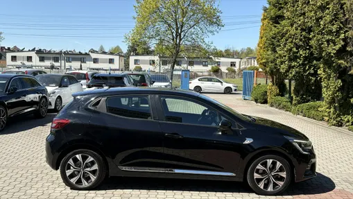 RENAULT Clio -