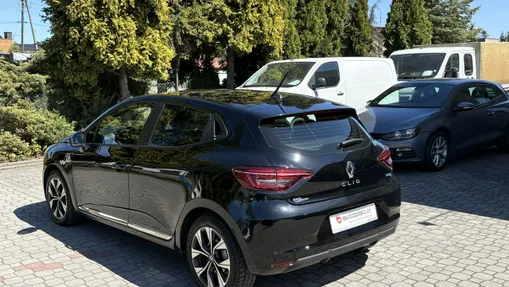 RENAULT Clio -
