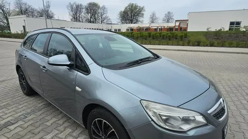 OPEL Astra -