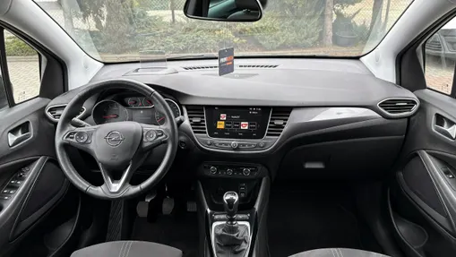 OPEL Crossland X -