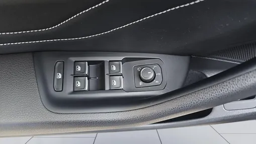 VOLKSWAGEN Arteon Arteon 2.0 TSI R-Line DSG