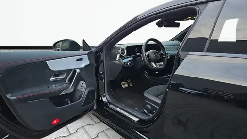 MERCEDES-BENZ CLA CLA 200 mHEV AMG Line 7G-DCT