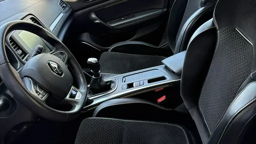 RENAULT Megane -