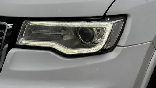 JEEP Grand Cherokee -
