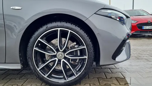 MERCEDES-BENZ A Klasa A 250 e PHEV AMG Line 8G-DCT