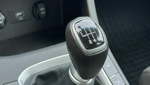 HYUNDAI i30 i30 1.0 T-GDI Smart