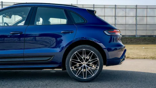 PORSCHE Macan -