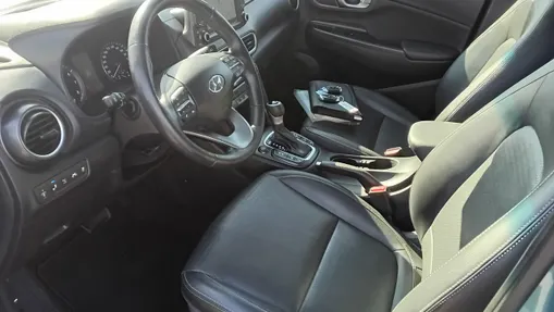 HYUNDAI Kona -