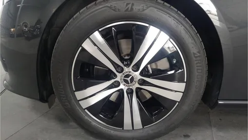 MERCEDES-BENZ C Klasa C 220 d mHEV Avantgarde