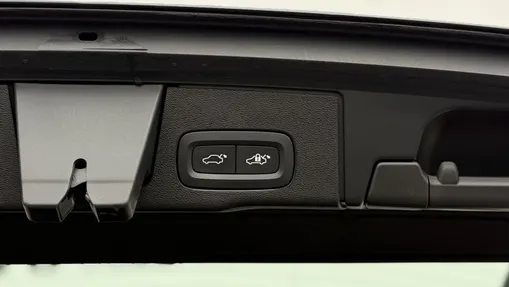 VOLVO XC60 XC60 B5 B AWD Plus Dark aut