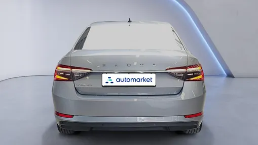 SKODA Superb Superb 2.0 TDI SCR Style