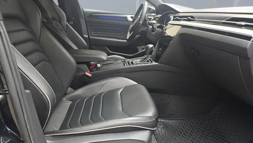 VOLKSWAGEN Arteon Arteon 2.0 TSI R-Line DSG