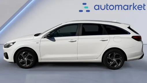 HYUNDAI i30 i30 1.5 T-GDI 48V Smart