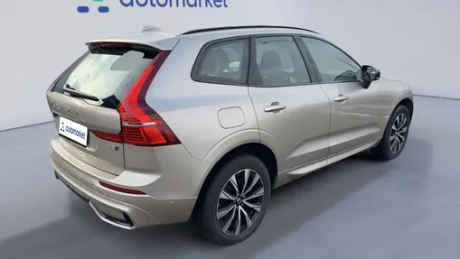 VOLVO XC60 XC60 B5 B AWD Plus Dark aut