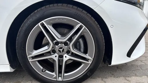 MERCEDES-BENZ A Klasa A 200 AMG Line 7G-DCT