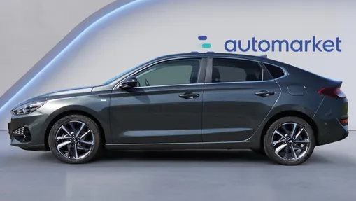HYUNDAI i30 i30 Fastback 1.5 T-GDI 48V Smart DCT