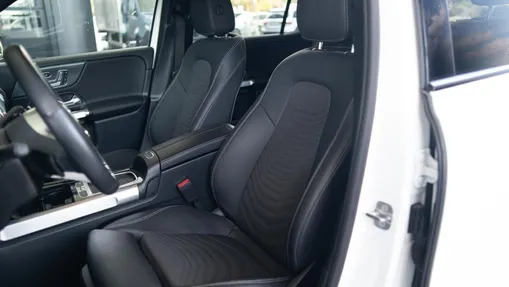 MERCEDES-BENZ GLB GLB 200 mHEV Progressive 7G-DCT