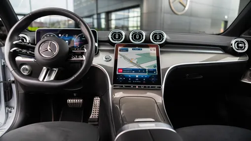 MERCEDES-BENZ C Klasa C 220 d mHEV 4-Matic AMG