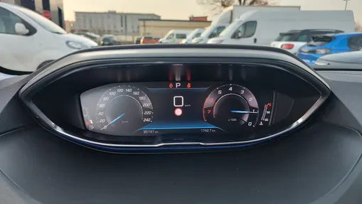 PEUGEOT 3008 3008 1.2 PureTech Allure Pack S&S EAT8