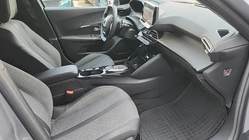 PEUGEOT 2008 2008 1.2 PureTech Allure S&S EAT8