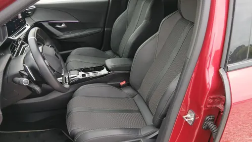 PEUGEOT 2008 2008 PureTech 130 GT S&S EAT8