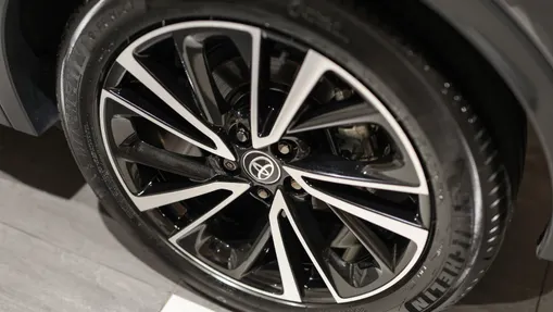 TOYOTA C-HR C-HR 2.0 Hybrid Dynamic Force Executive