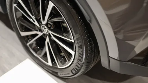 TOYOTA C-HR C-HR 2.0 Hybrid Dynamic Force Executive