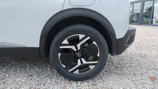 PEUGEOT 2008 2008 1.2 PureTech Allure S&S EAT8