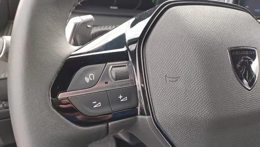 PEUGEOT 2008 2008 1.2 PureTech Allure S&S EAT8