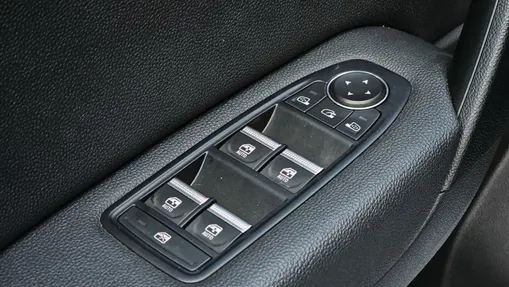 RENAULT Captur Captur 1.3 TCe mHEV Techno EDC