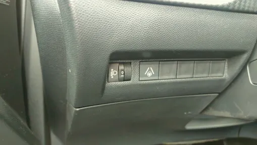 PEUGEOT 2008 2008 1.2 PureTech Allure S&S EAT8