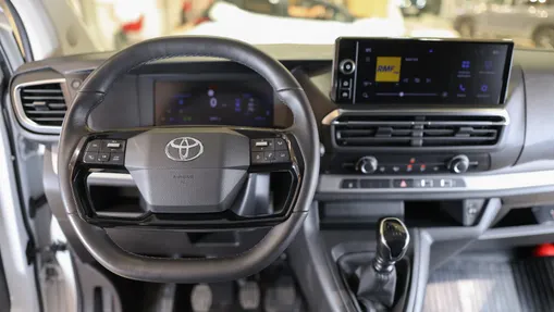 TOYOTA Proace Verso Proace Verso 2.0 D4-D Long Business
