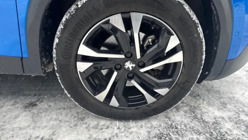 PEUGEOT 2008 e-2008 GT