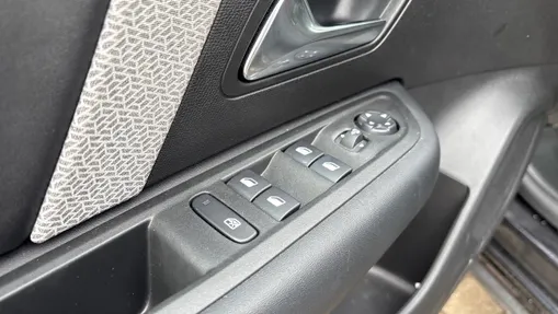 CITROEN C4 X C4 X 1.2 PureTech Max S&S EAT8